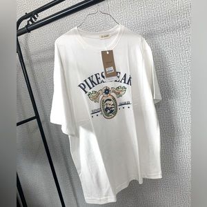 Graphic T-shirt oversize design large size unisex half-sleeved